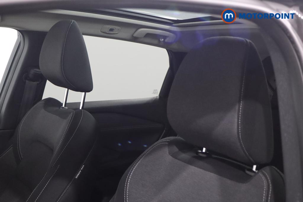 Nissan Qashqai N-Connecta Manual Petrol SUV - Stock Number (1616721) - 22nd supplementary image