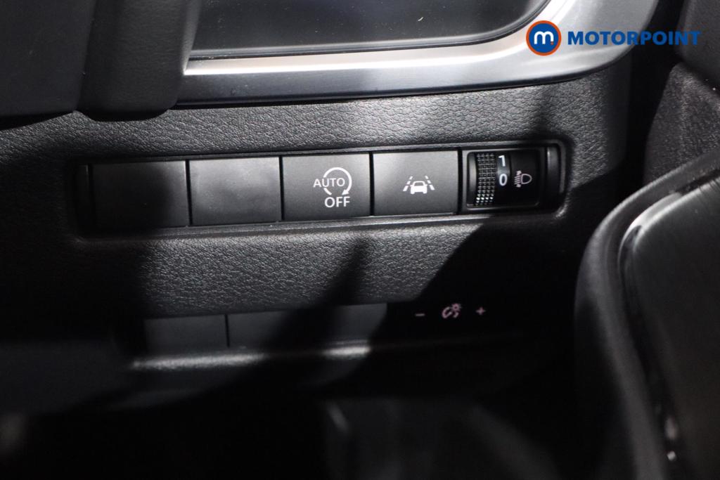 Nissan Qashqai Acenta Premium Manual Petrol SUV - Stock Number (1616734) - 9th supplementary image