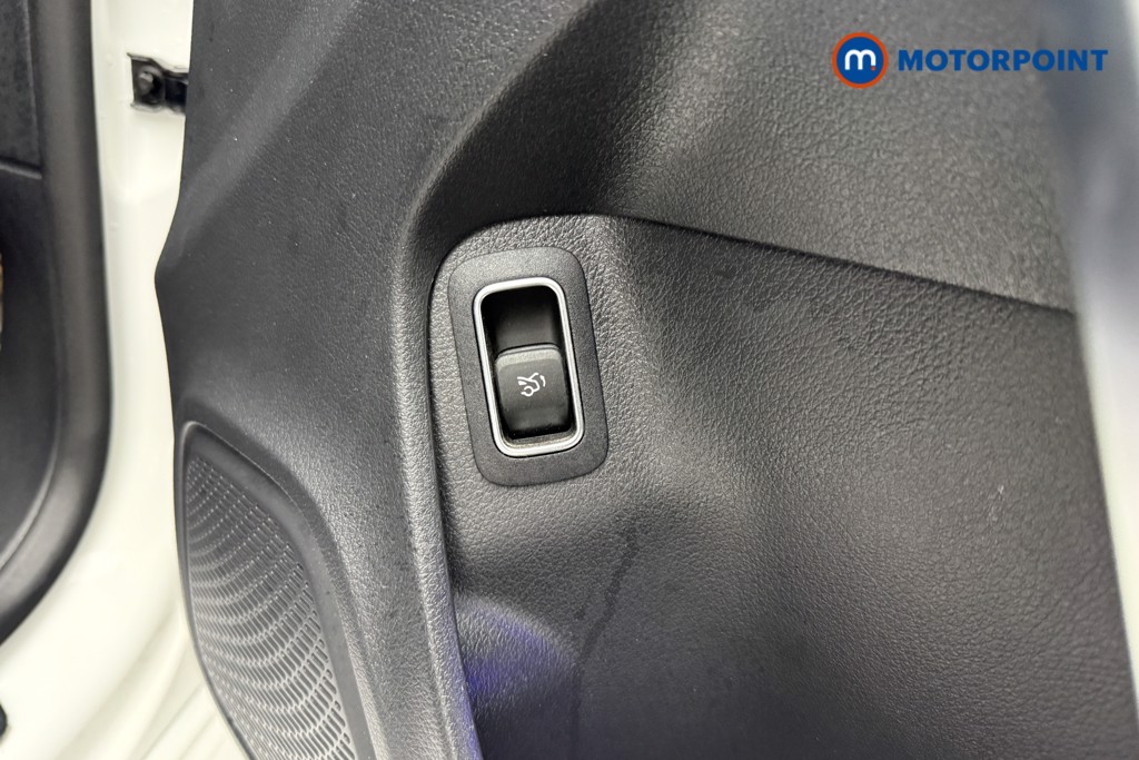 Mercedes-Benz CLA Amg Line Automatic Petrol Coupe - Stock Number (1617097) - 18th supplementary image