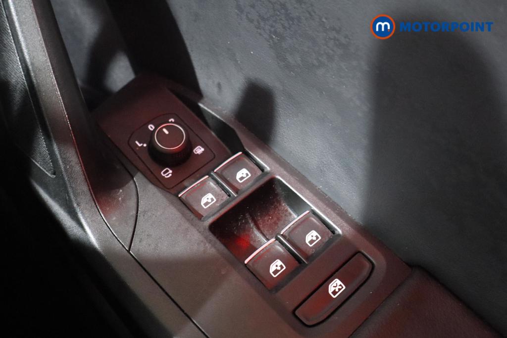 Seat Leon FR Manual Petrol Hatchback - Stock Number (1617201) - 9th supplementary image