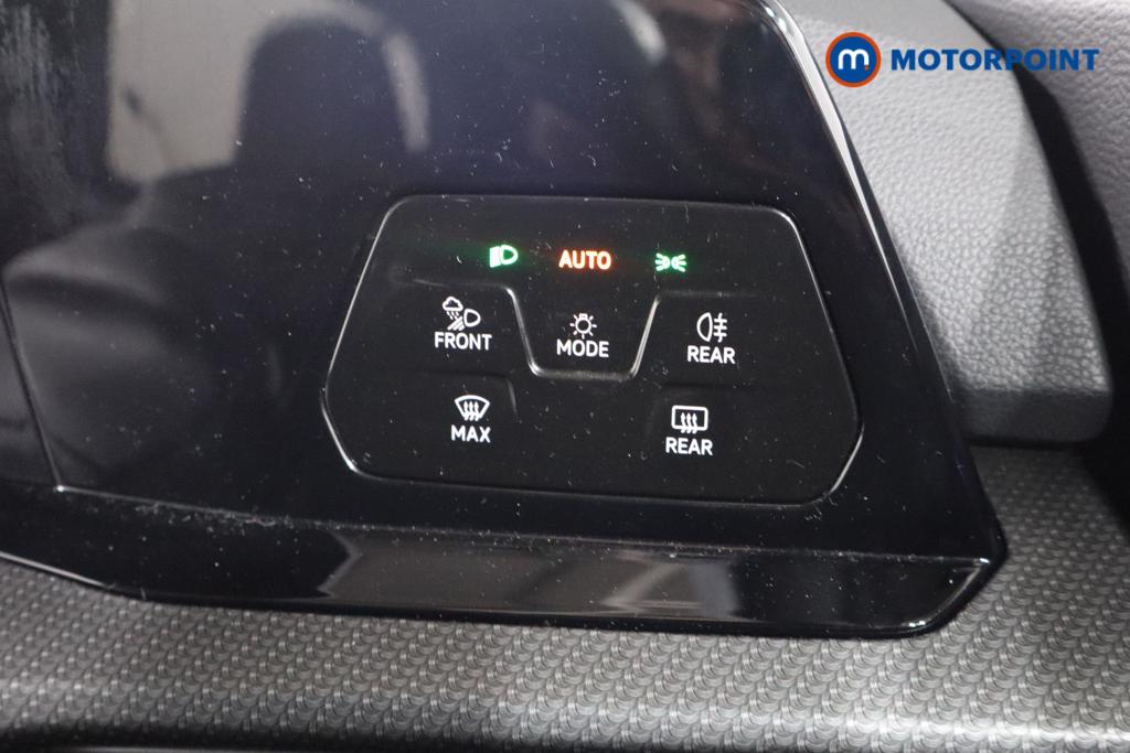 Volkswagen Golf R Automatic Petrol Hatchback - Stock Number (1617205) - 8th supplementary image