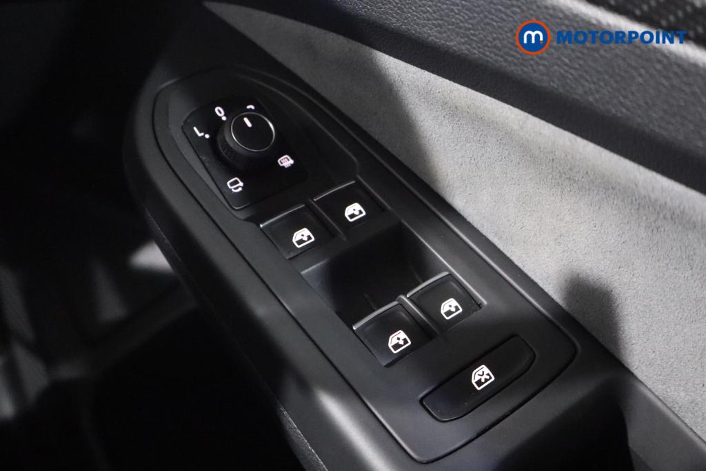 Volkswagen Golf R Automatic Petrol Hatchback - Stock Number (1617205) - 9th supplementary image