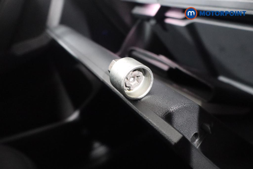 Volkswagen Tiguan Allspace Life Manual Diesel SUV - Stock Number (1617595) - 9th supplementary image