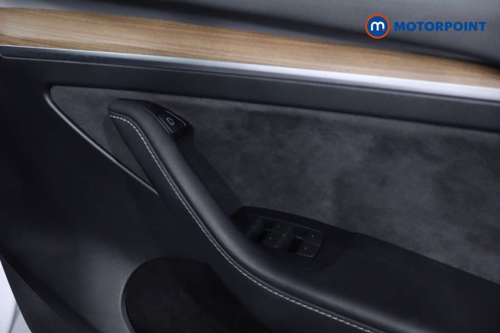 Tesla Model Y Rwd 5Dr Auto Automatic Electric SUV - Stock Number (1617619) - 21st supplementary image