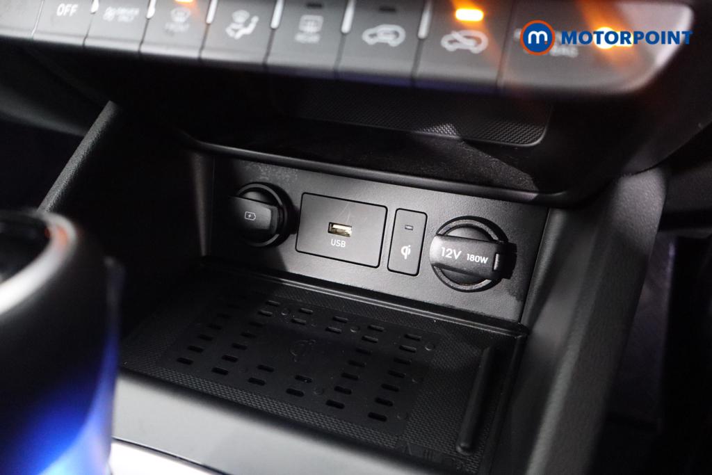 Hyundai Kona Premium Automatic Petrol-Electric Hybrid SUV - Stock Number (1617642) - 5th supplementary image