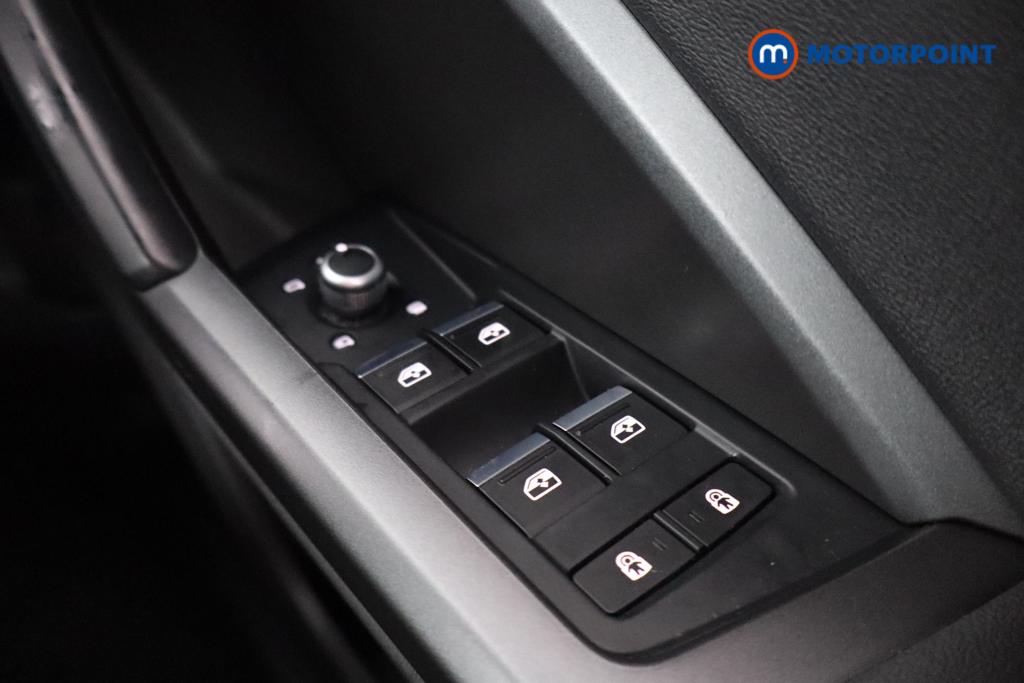 Audi Q3 S Line Automatic Petrol Plug-In Hybrid SUV - Stock Number (1617653) - 15th supplementary image