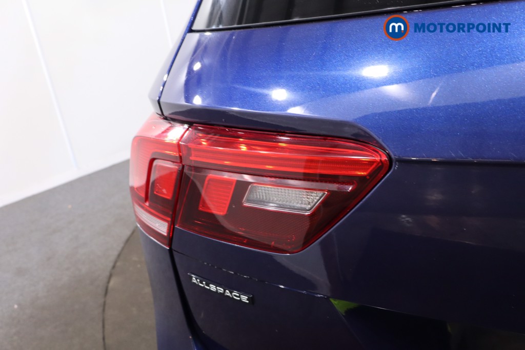Volkswagen Tiguan Allspace Life Automatic Petrol SUV - Stock Number (1617800) - 38th supplementary image