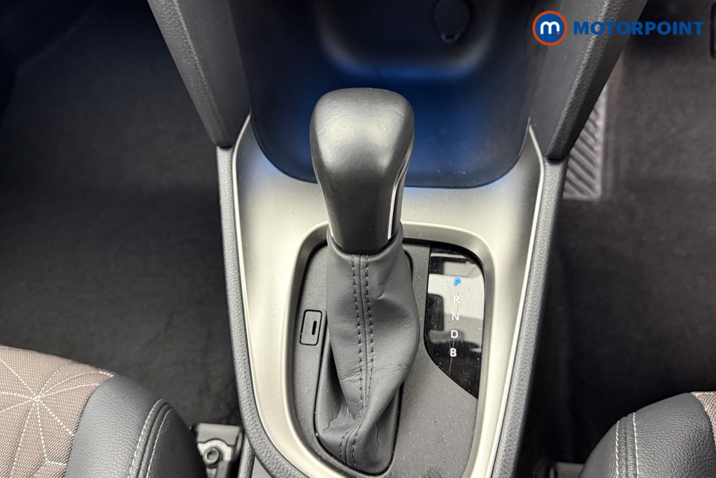 Toyota Yaris Cross Excel Automatic Petrol-Electric Hybrid Estate - Stock Number (1618645) - 10th supplementary image