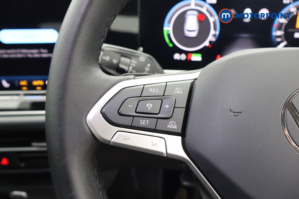 Volkswagen Passat Life Automatic Petrol Plug-In Hybrid Estate - Stock Number (1618684) - 2nd supplementary image