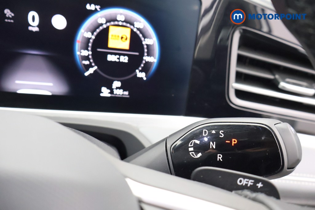 Volkswagen Passat Life Automatic Petrol Plug-In Hybrid Estate - Stock Number (1618684) - 6th supplementary image