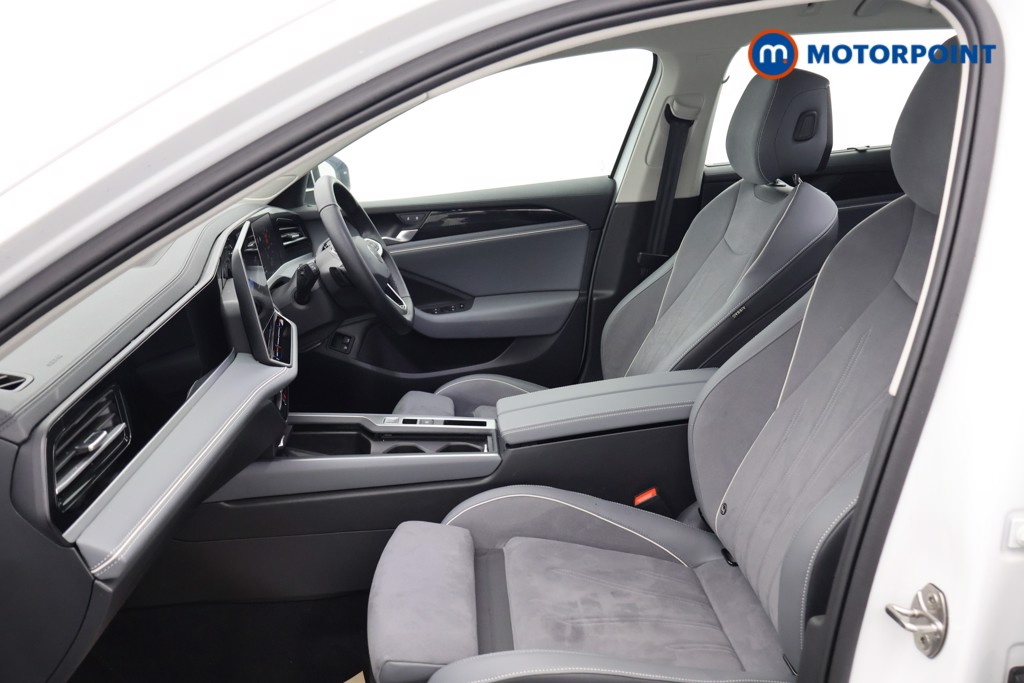 Volkswagen Passat Life Automatic Petrol Plug-In Hybrid Estate - Stock Number (1618684) - 20th supplementary image