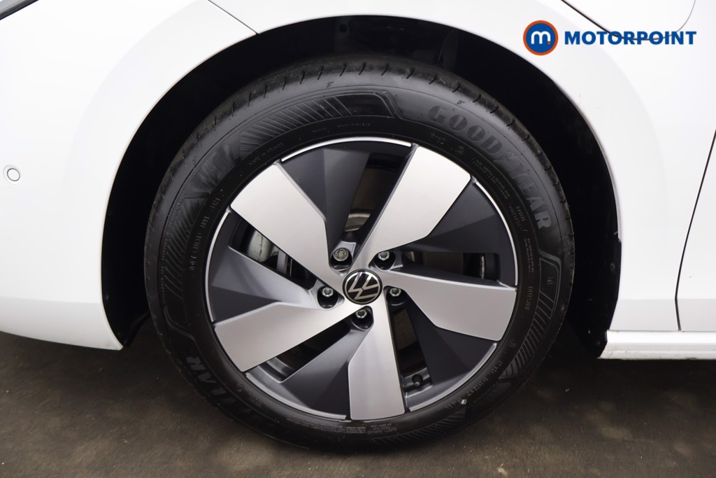 Volkswagen Passat Life Automatic Petrol Plug-In Hybrid Estate - Stock Number (1618684) - 24th supplementary image