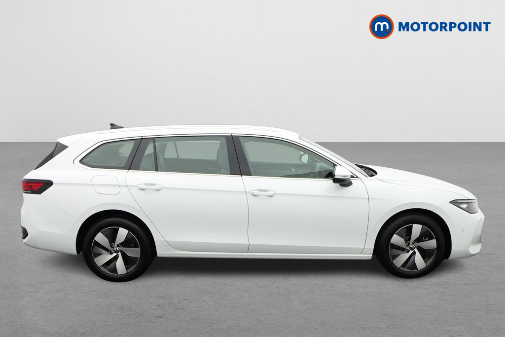 Volkswagen Passat Life Automatic Petrol Plug-In Hybrid Estate - Stock Number (1618684) - Drivers side
