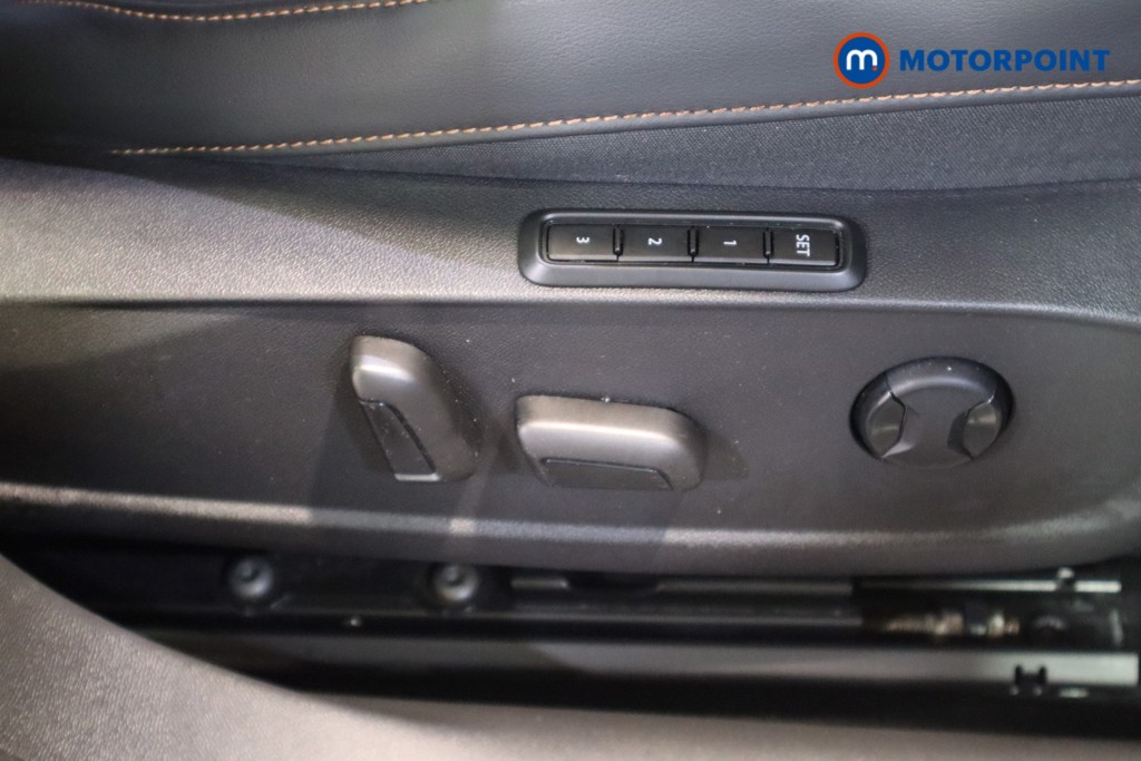 Cupra Formentor V2 Automatic Petrol Plug-In Hybrid SUV - Stock Number (1618832) - 16th supplementary image