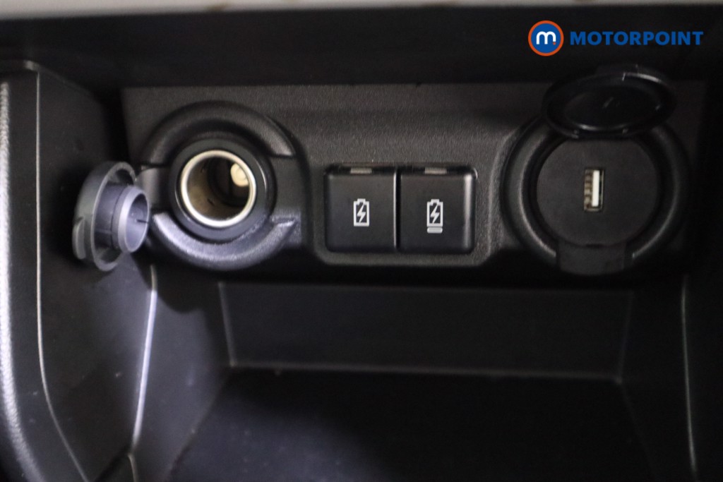 Suzuki Swift Motion Manual Petrol Hatchback - Stock Number (1619123) - 10th supplementary image