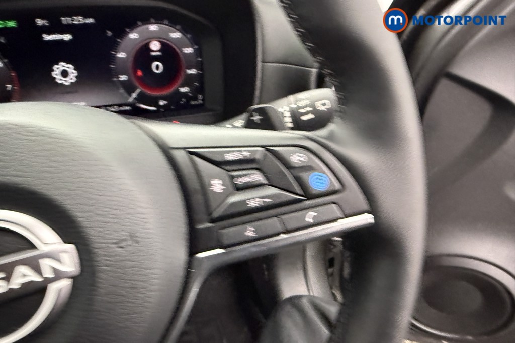 Nissan Juke Tekna Automatic Petrol SUV - Stock Number (1619213) - 13th supplementary image