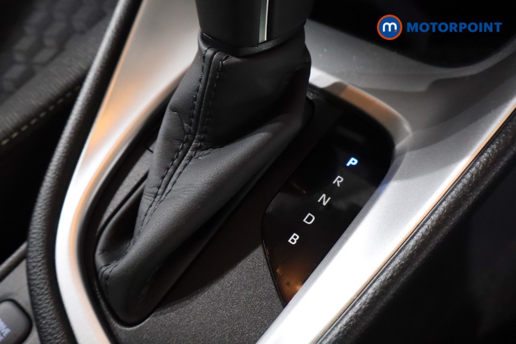 Toyota Yaris Design Automatic Petrol-Electric Hybrid Hatchback - Stock Number (1619230) - 20th supplementary image