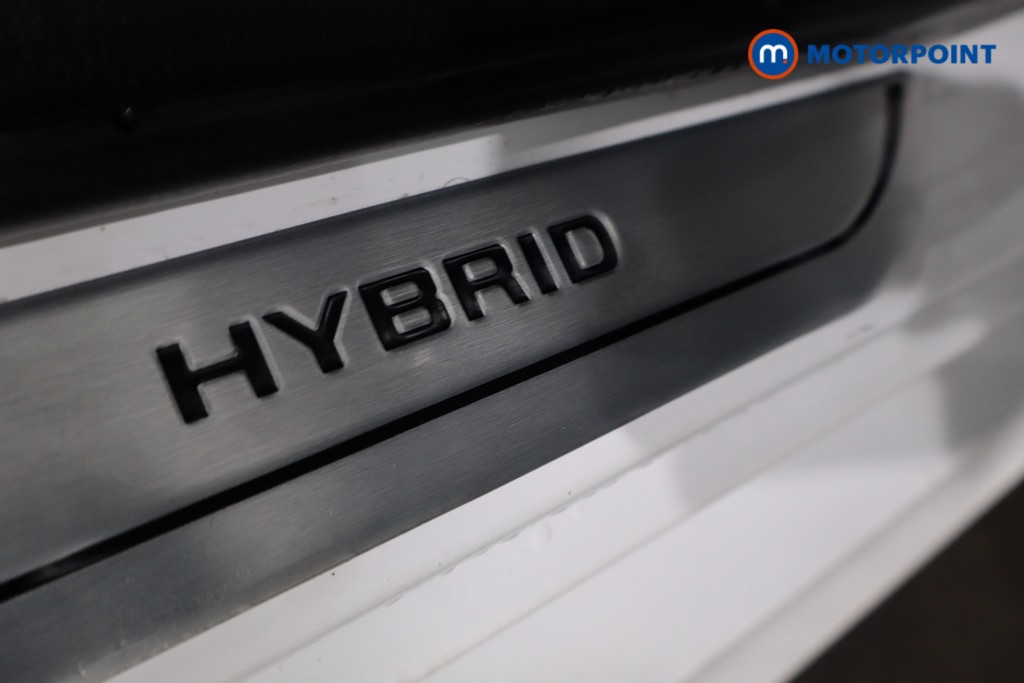 Toyota Yaris Design Automatic Petrol-Electric Hybrid Hatchback - Stock Number (1619230) - 22nd supplementary image