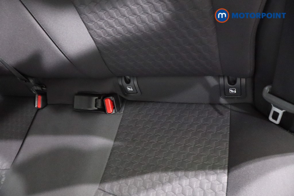 Toyota Yaris Design Automatic Petrol-Electric Hybrid Hatchback - Stock Number (1619230) - 25th supplementary image