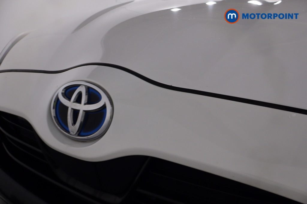 Toyota Yaris Design Automatic Petrol-Electric Hybrid Hatchback - Stock Number (1619230) - 29th supplementary image
