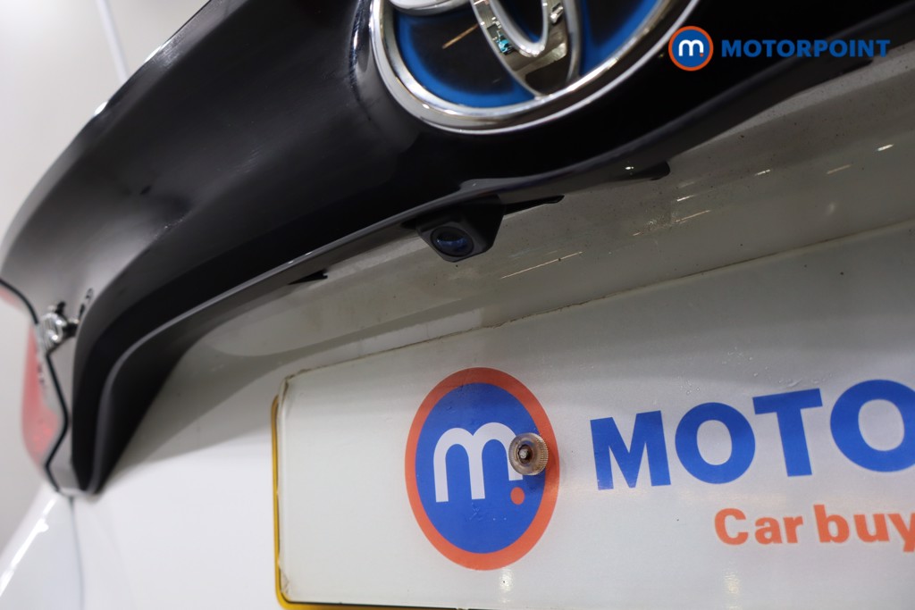 Toyota Yaris Design Automatic Petrol-Electric Hybrid Hatchback - Stock Number (1619230) - 36th supplementary image