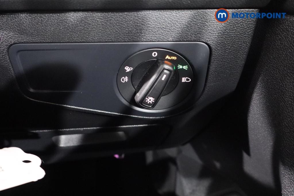 Volkswagen Tiguan Life Automatic Petrol Plug-In Hybrid SUV - Stock Number (1619331) - 8th supplementary image