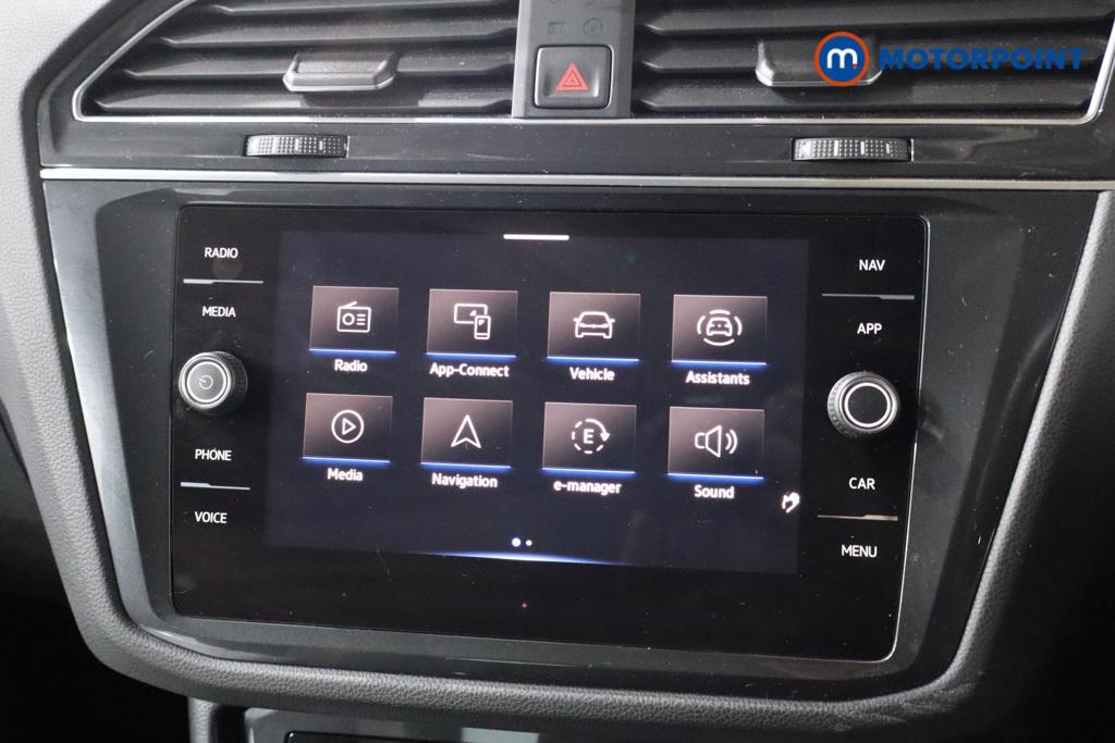 Volkswagen Tiguan Life Automatic Petrol Plug-In Hybrid SUV - Stock Number (1619331) - 10th supplementary image
