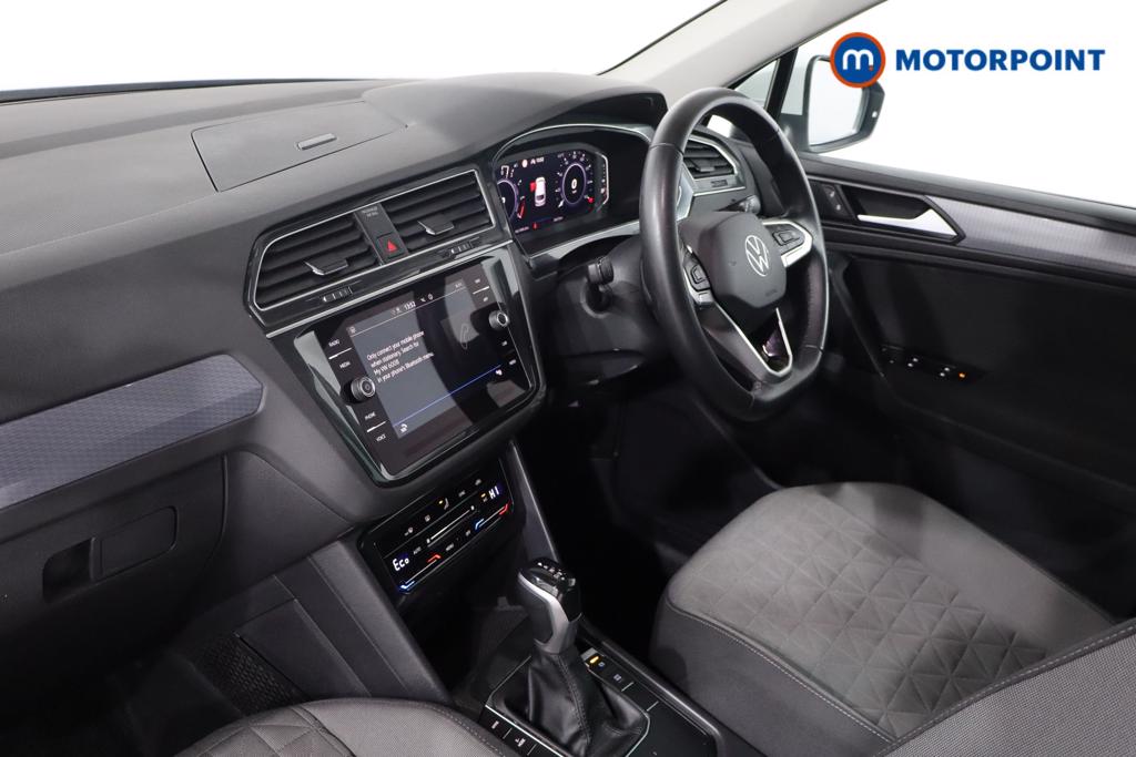 Volkswagen Tiguan Life Automatic Petrol Plug-In Hybrid SUV - Stock Number (1619331) - 19th supplementary image