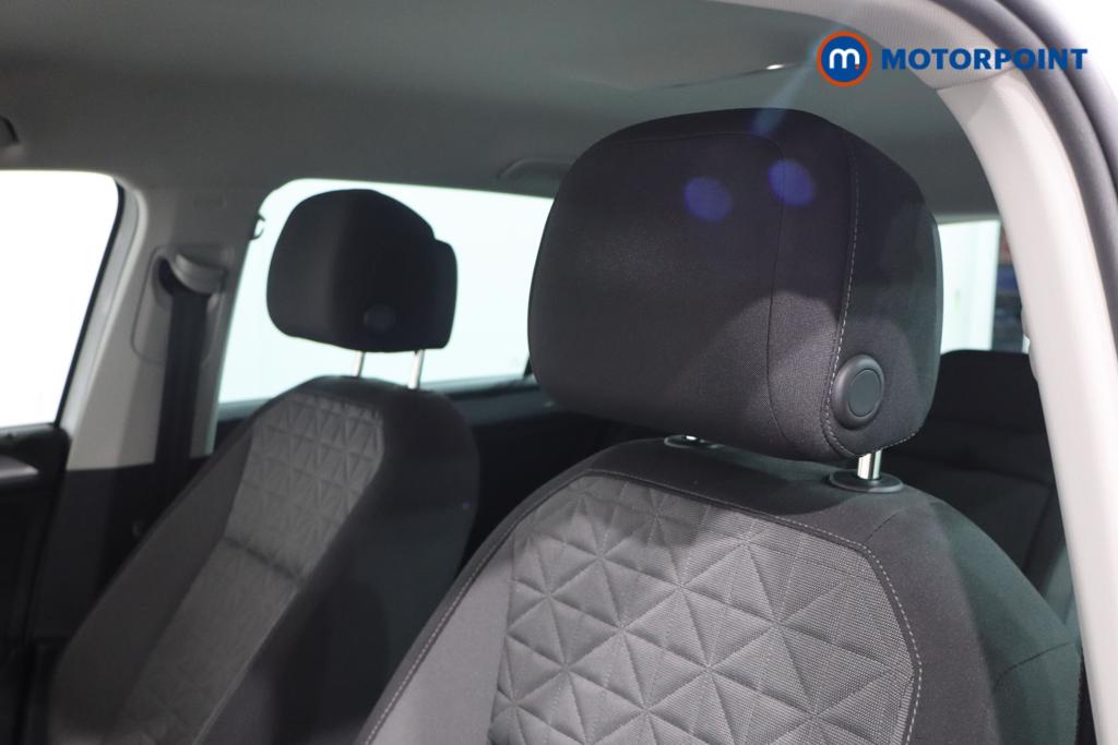 Volkswagen Tiguan Life Automatic Petrol Plug-In Hybrid SUV - Stock Number (1619331) - 20th supplementary image