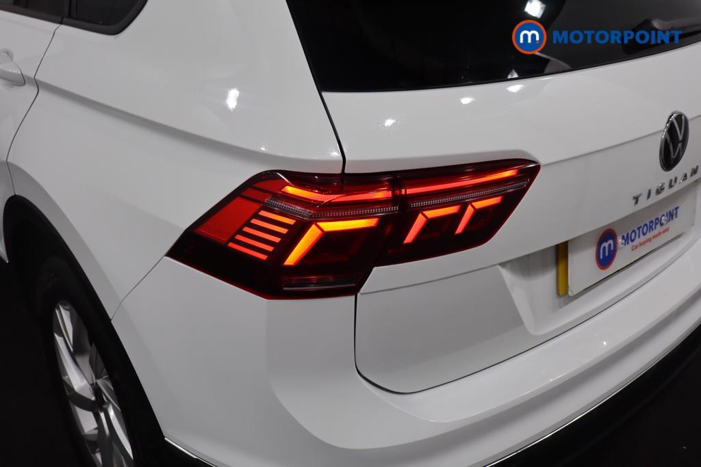 Volkswagen Tiguan Life Automatic Petrol Plug-In Hybrid SUV - Stock Number (1619331) - 23rd supplementary image