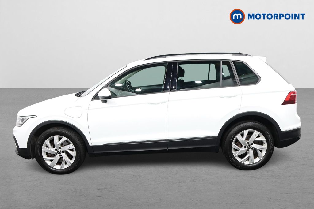 Volkswagen Tiguan Life Automatic Petrol Plug-In Hybrid SUV - Stock Number (1619331) - Passenger side