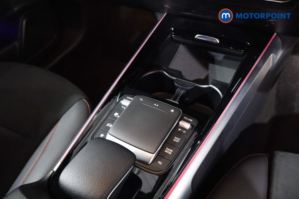 Mercedes-Benz GLB Amg Line Automatic Diesel SUV - Stock Number (1619381) - 21st supplementary image