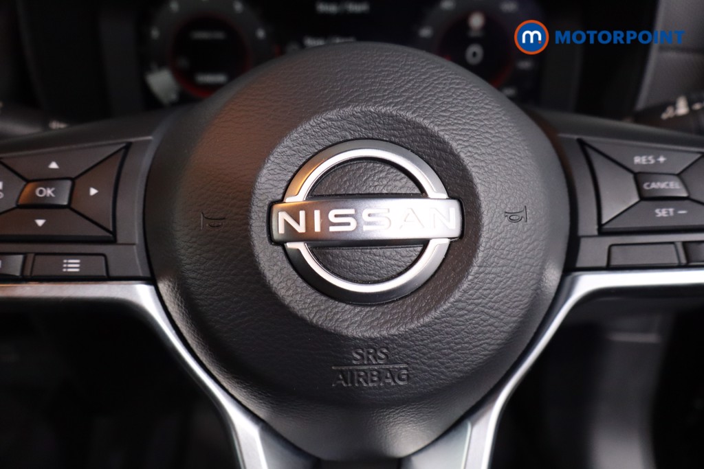 Nissan Juke N-Connecta Manual Petrol SUV - Stock Number (1610387) - 13th supplementary image