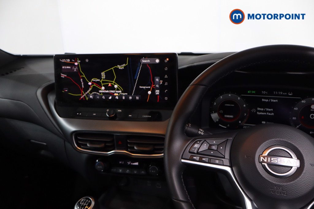 Nissan Juke N-Connecta Manual Petrol SUV - Stock Number (1610387) - 18th supplementary image