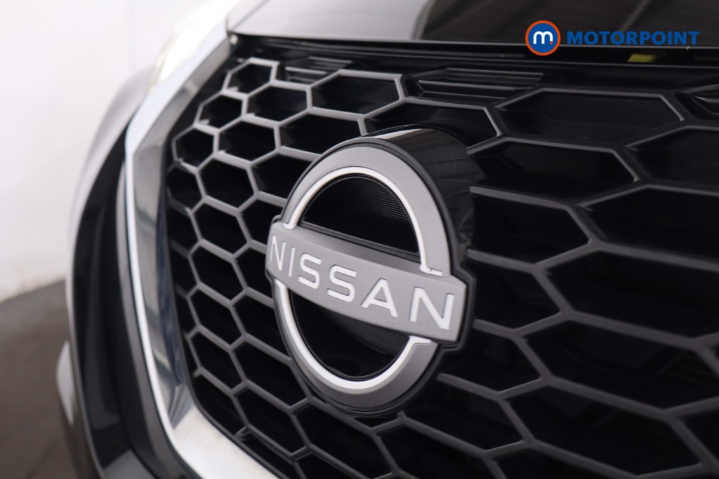 Nissan Juke N-Connecta Manual Petrol SUV - Stock Number (1610387) - 27th supplementary image