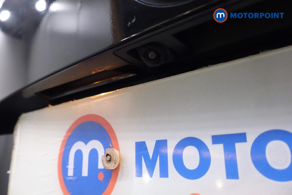 Nissan Juke N-Connecta Manual Petrol SUV - Stock Number (1610387) - 34th supplementary image