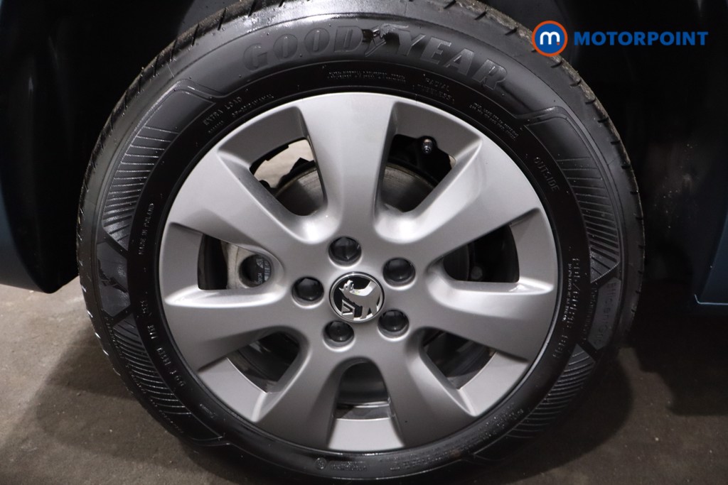 Vauxhall Combo Life Ultimate Automatic Electric People Carrier - Stock Number (1616578) - 9th supplementary image