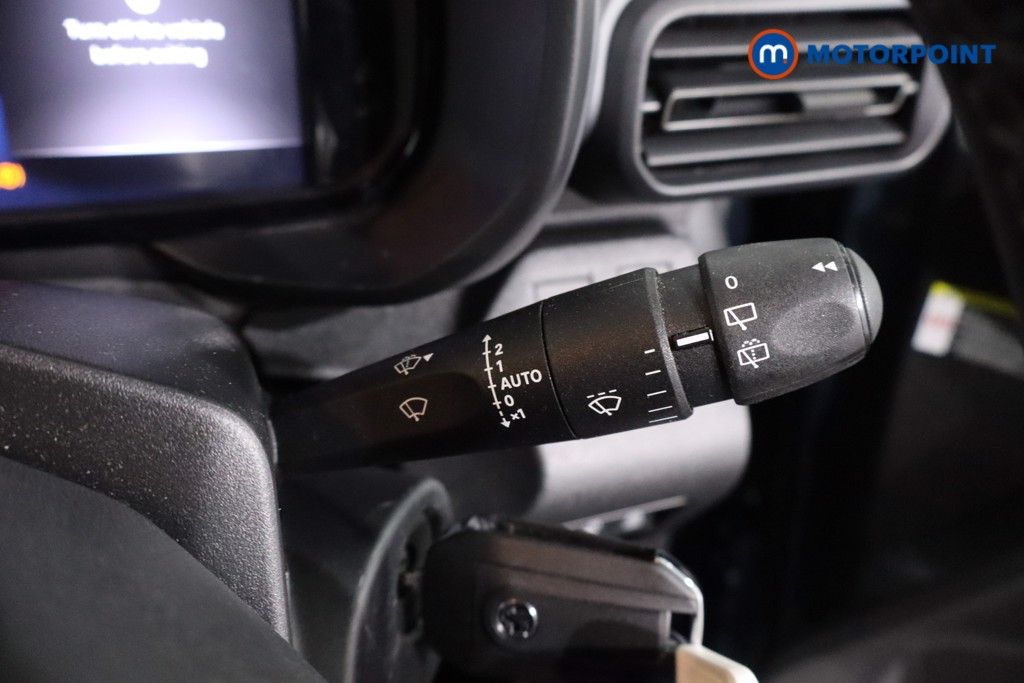 Vauxhall Combo Life Ultimate Automatic Electric People Carrier - Stock Number (1616578) - 15th supplementary image