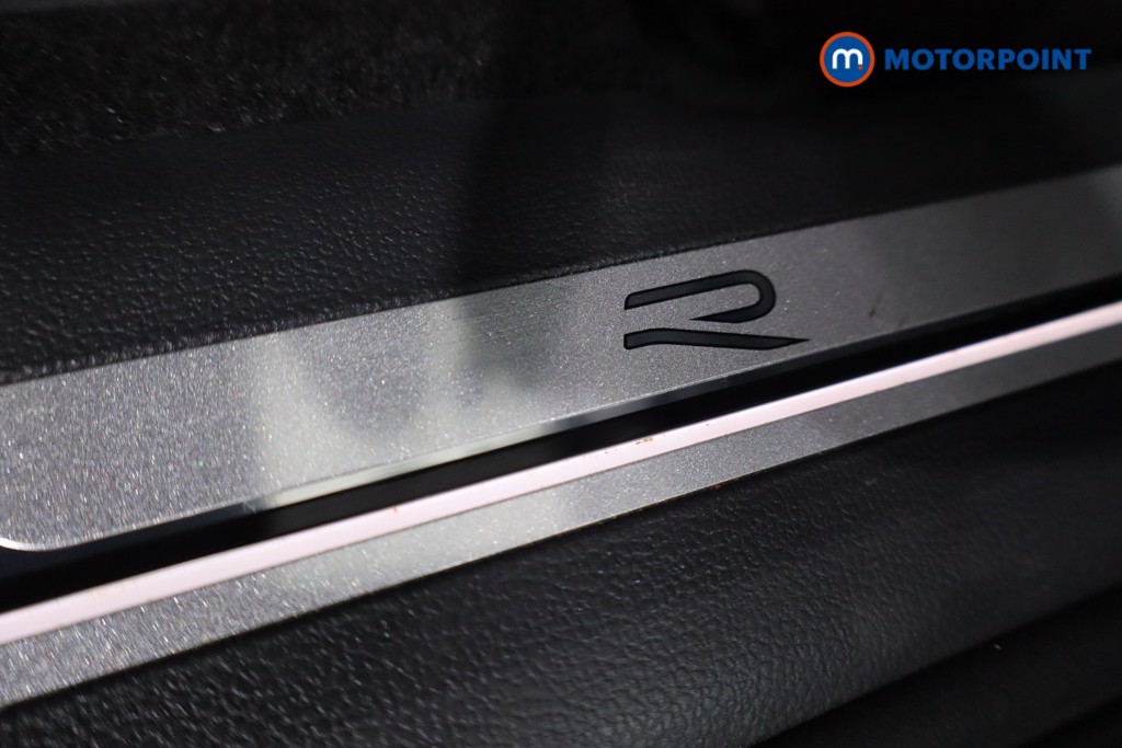 Volkswagen Tiguan R-Line Automatic Petrol Plug-In Hybrid SUV - Stock Number (1619229) - 26th supplementary image