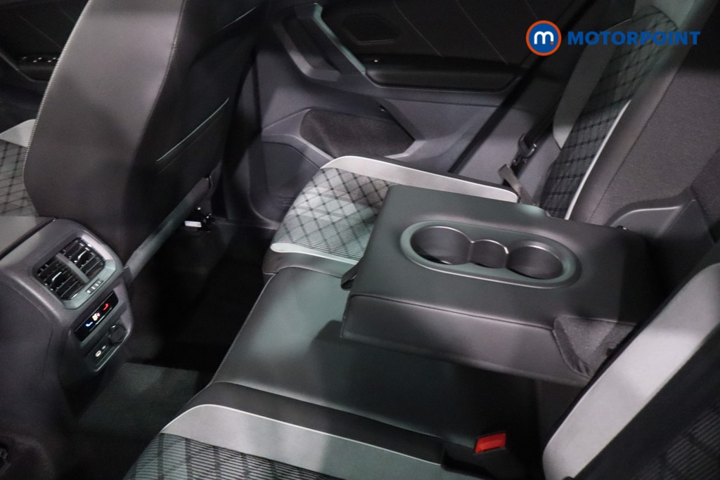 Volkswagen Tiguan R-Line Automatic Petrol Plug-In Hybrid SUV - Stock Number (1619229) - 31st supplementary image