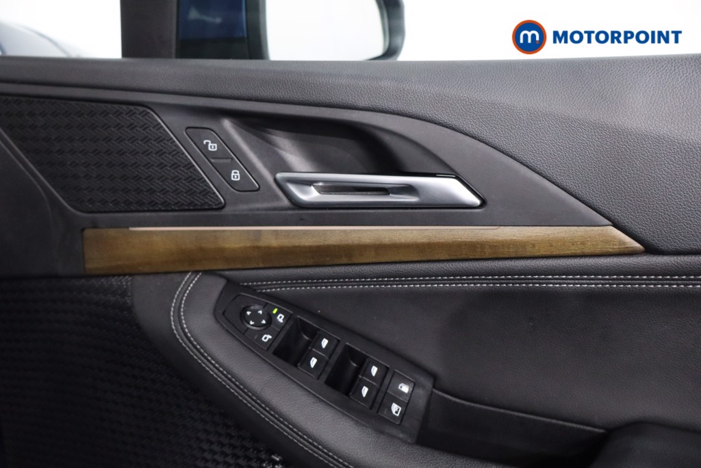 BMW 2 Series Luxury Automatic Petrol Plug-In Hybrid Estate - Stock Number (1619232) - 26th supplementary image