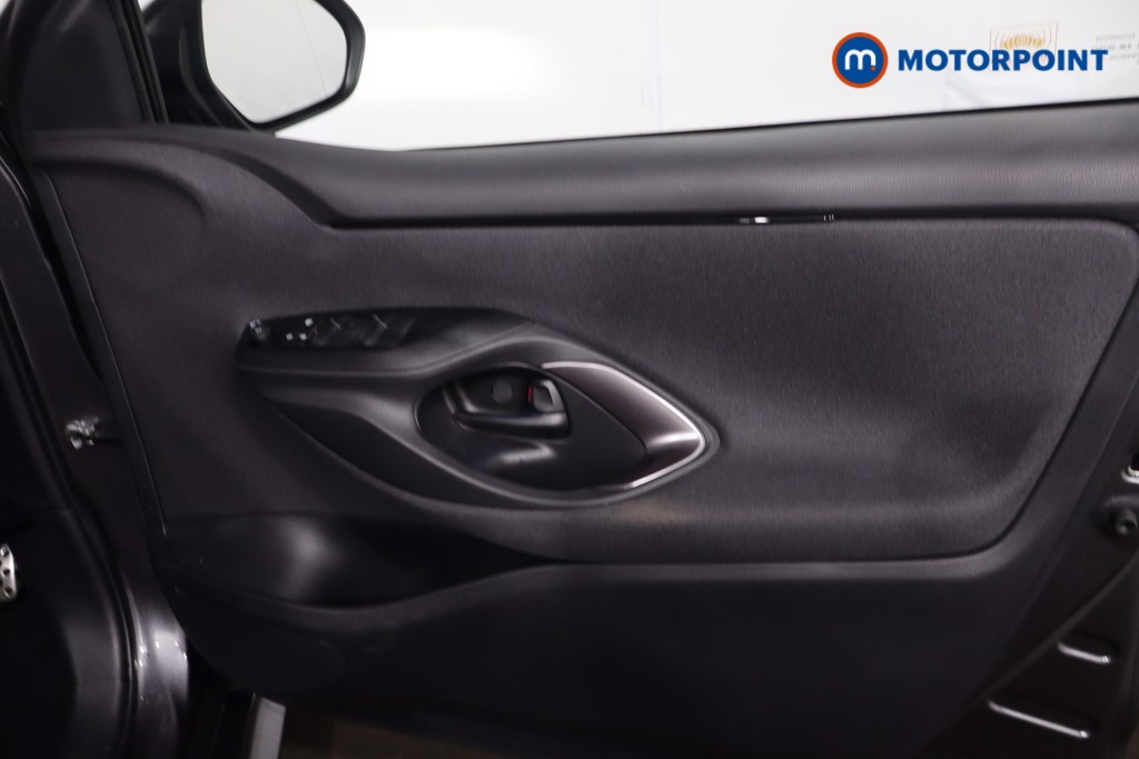 Toyota Yaris Gr Sport Automatic Petrol-Electric Hybrid Hatchback - Stock Number (1619698) - 27th supplementary image