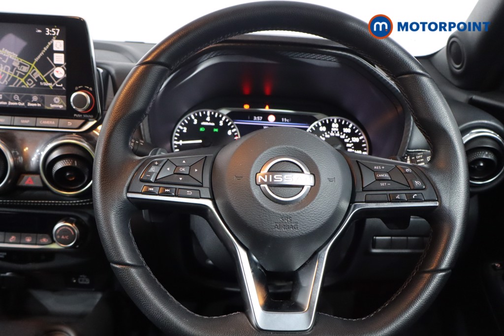 Nissan Juke N-Connecta Automatic Petrol SUV - Stock Number (1618755) - 6th supplementary image