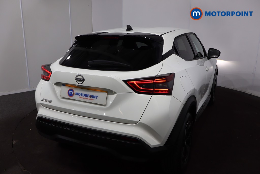 Nissan Juke N-Connecta Automatic Petrol SUV - Stock Number (1618755) - 27th supplementary image