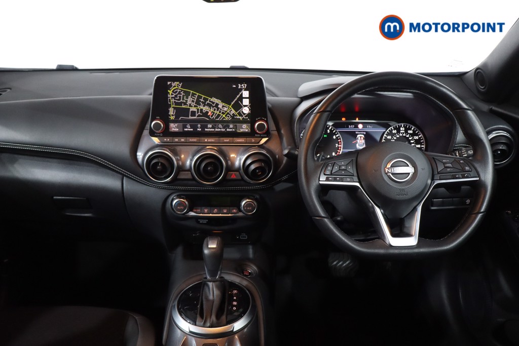 Nissan Juke N-Connecta Automatic Petrol SUV - Stock Number (1618755) - 1st supplementary image