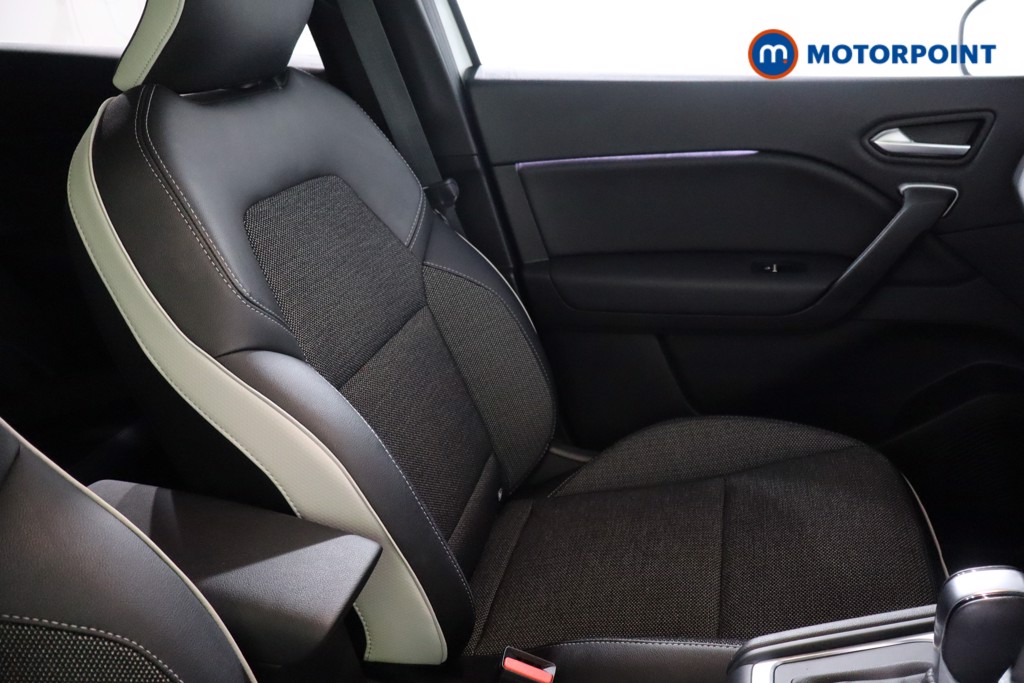 Renault Captur Techno Automatic Petrol-Electric Hybrid SUV - Stock Number (1620004) - 22nd supplementary image