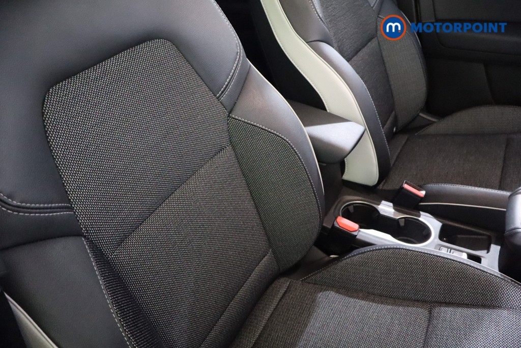 Renault Captur Techno Automatic Petrol-Electric Hybrid SUV - Stock Number (1620004) - 23rd supplementary image