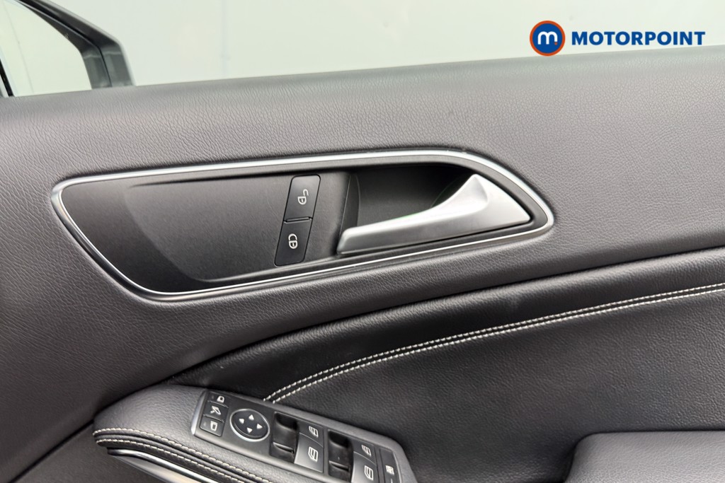 Mercedes-Benz A Class Sport Automatic Diesel Hatchback - Stock Number (1598713) - 14th supplementary image