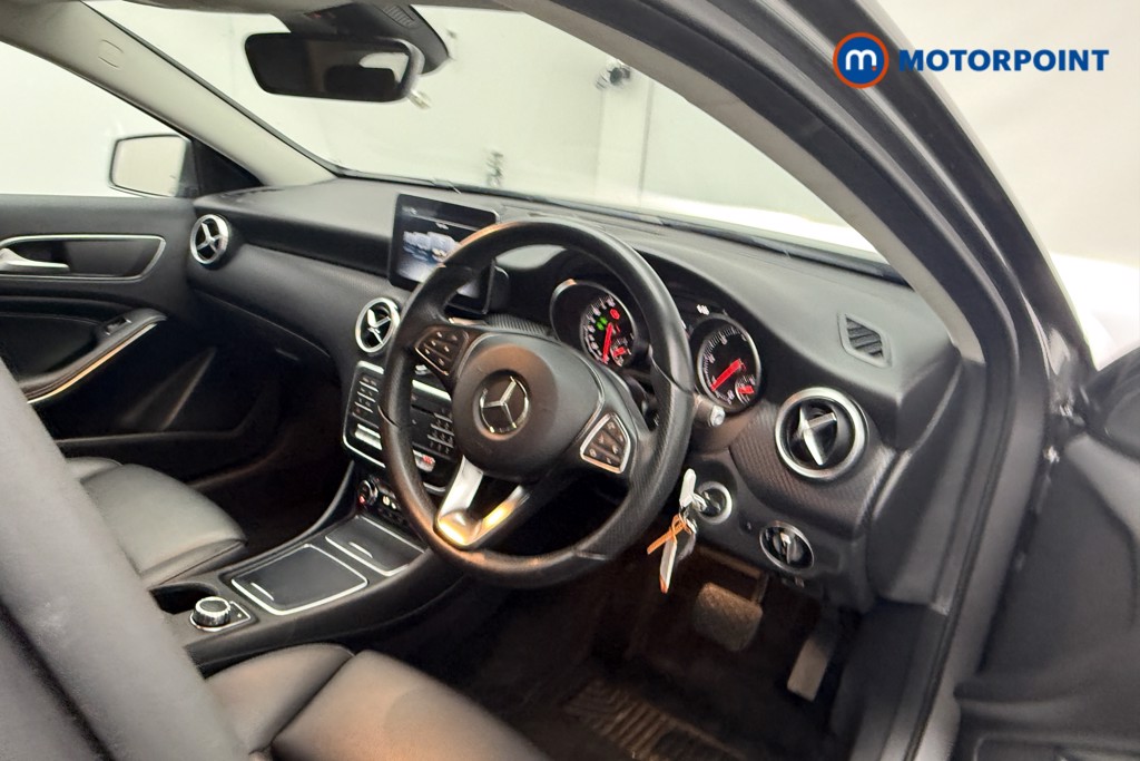 Mercedes-Benz A Class Sport Automatic Diesel Hatchback - Stock Number (1598713) - 15th supplementary image