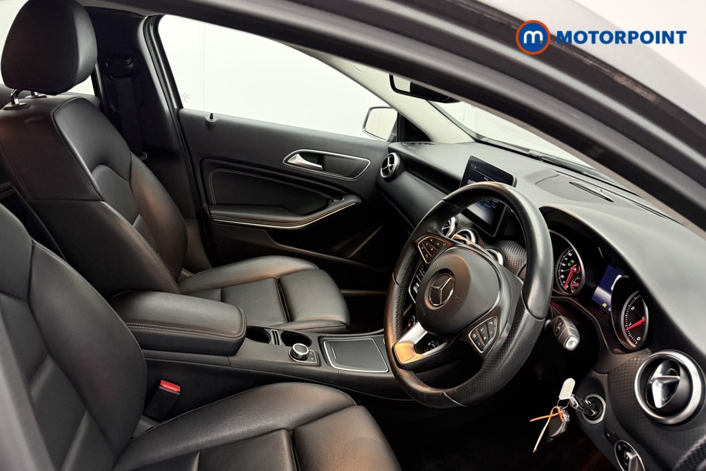 Mercedes-Benz A Class Sport Automatic Diesel Hatchback - Stock Number (1598713) - 16th supplementary image